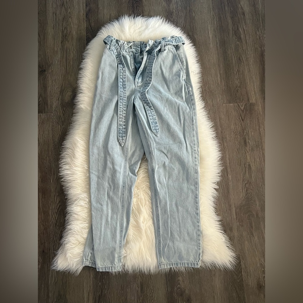 Light wash jeans